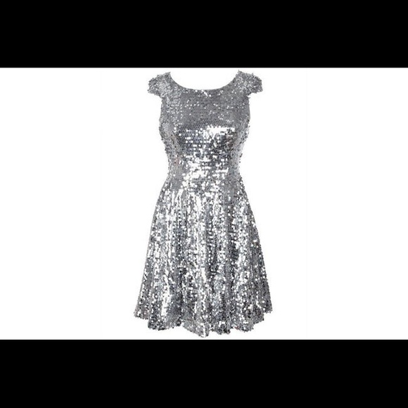 💥NEVER WORN💥Sequence Homecoming Dress - Picture 2 of 4